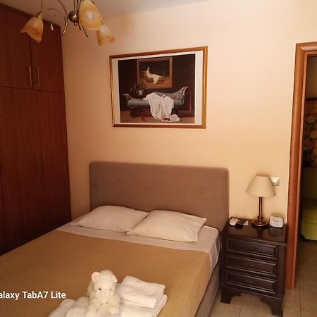 Villa Avatos - Near To The Port Of Rafina And The Airport Of Athens Agios Spyridon  Zewnętrze zdjęcie